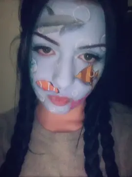 yea idk #creativemakeup #facepaint #makeup #uniquemakeup #youngmakeupartist #makeuplook #viral #fyp #makeupartist #colorfulmakeup #coolmakeup #aquarium #aquaticambiance #crazymakeup #frutigeraquaaesthetic 