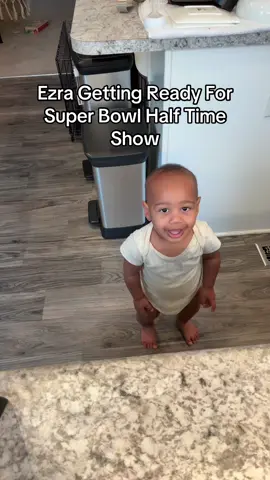Also how was this filmed in September 🥹 he looked like a little baby still here 🥹♥️ #SuperBowl #toddlersoftiktok 