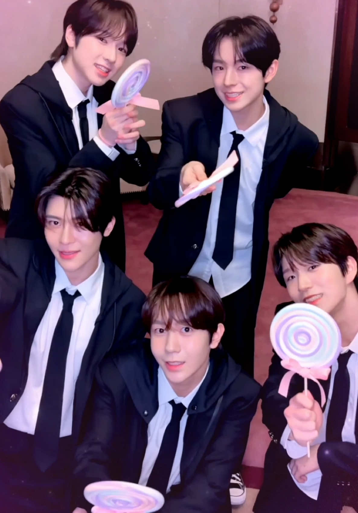 너만의 소중한 남자친굴 약속해 💓 #NCTWISH 