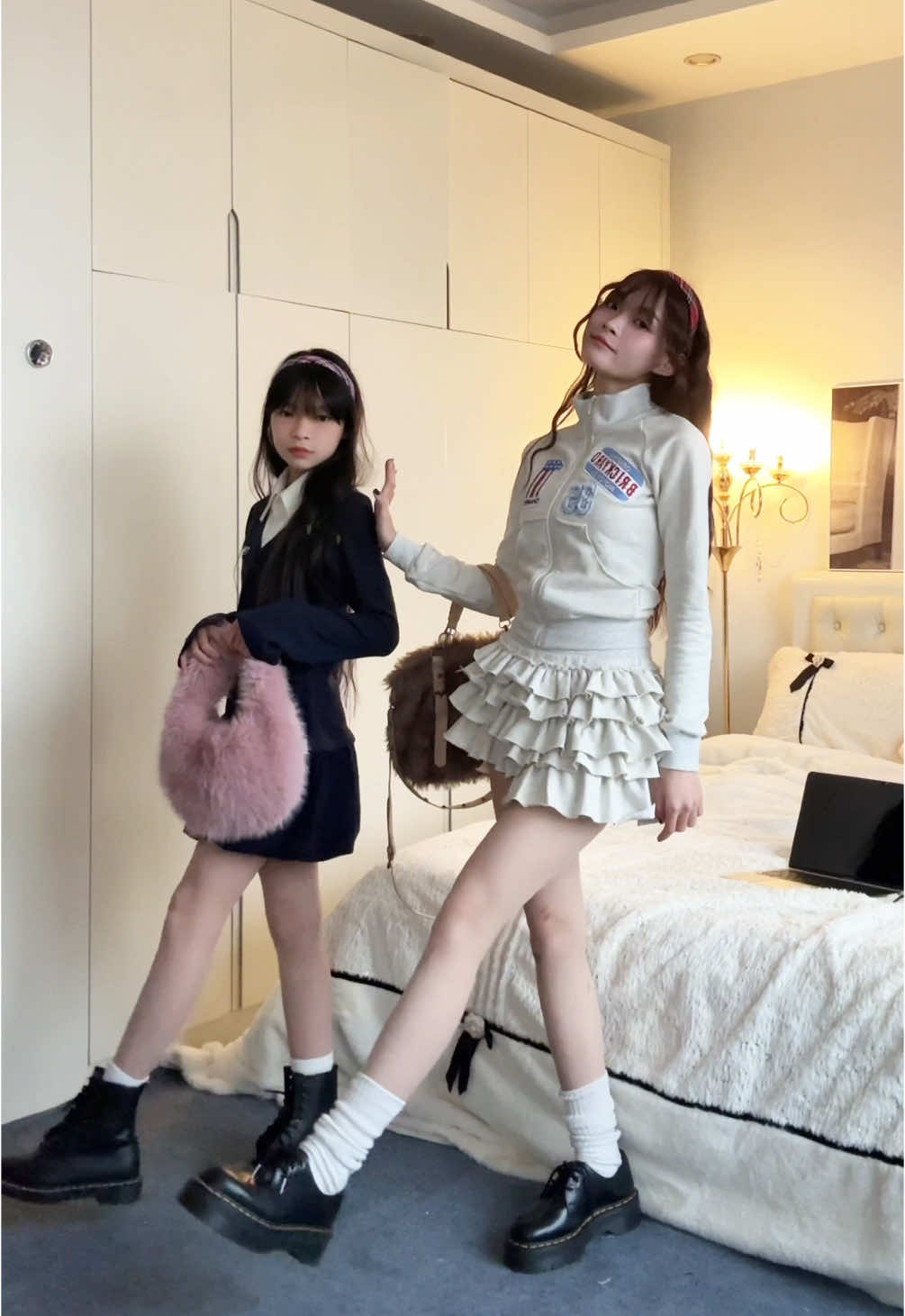 HAPPY NEW YEAR🎉👯💕 #dqlootd #dinhquynhlan #OOTD #happynewyear #happynewyear2025 #sibling #sister #drmartens 