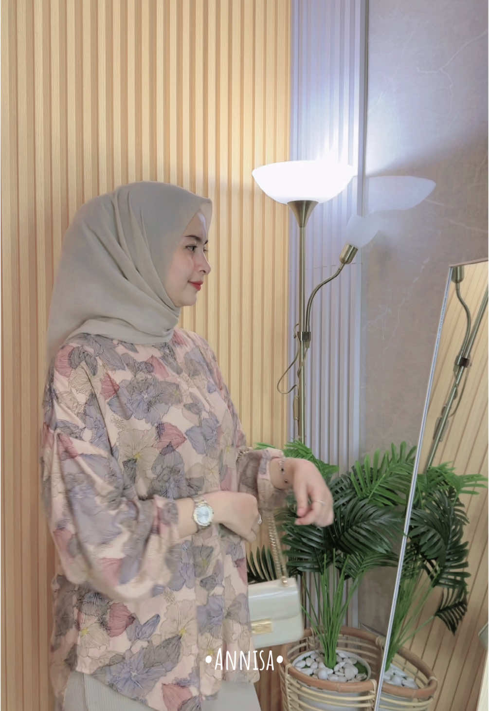 50ribu dapet apa ??? Dapet kemeja motif premium secantik ini dong😍#kemejacantik#kemejarayon #kemejamotif #fypage 