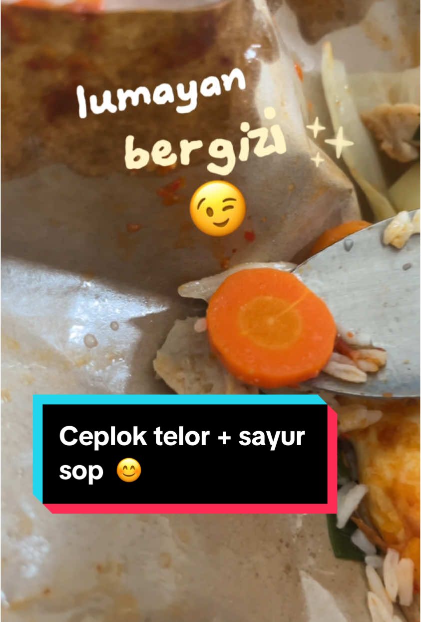 Makan siang sederhana lauk telur ceplok dsn sayur sop tiktok video hiburan makan seadanya #makansiang #makansederhana #tiktokhiburan #creatorsearchinsights 