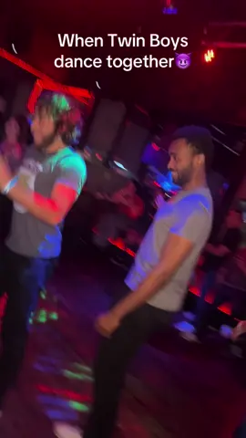 Early birthday dance with my Twin brother 🕺🕺🎉🎂🔥 @MohmmadSoufan  #twins #twinlife #dance #bachata #usa 