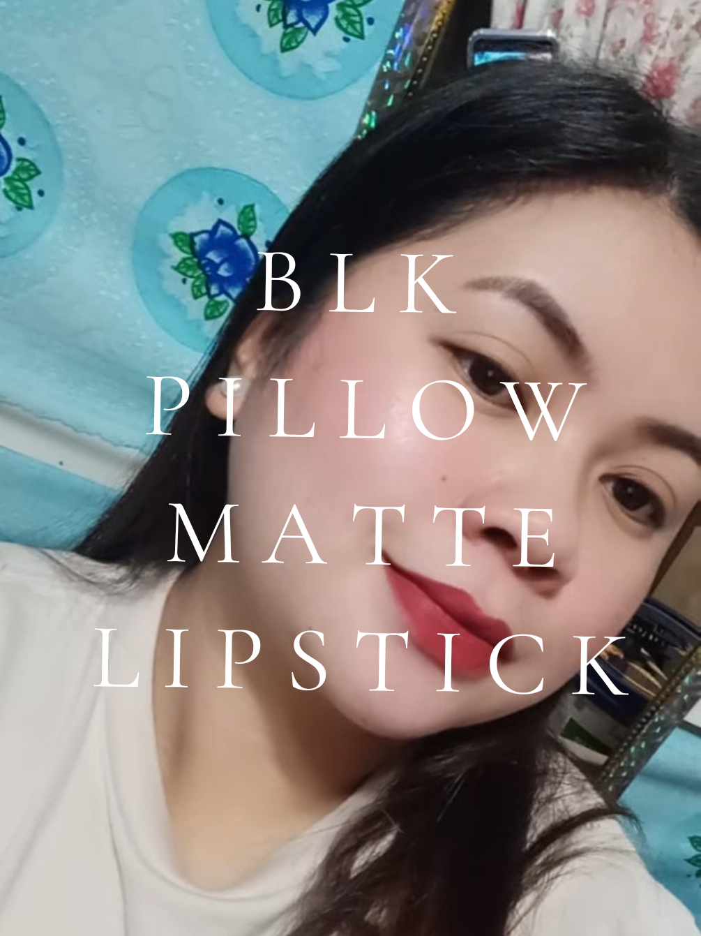 It doesn't feel heavy and it's very comfortable on the lips.  Perfect gift this valentines day.💄💗 #blk #cosmetics  #lipstick #makeup #gift #ValentinesDay  #affordable #recommendations #fyp #foryou #trending 