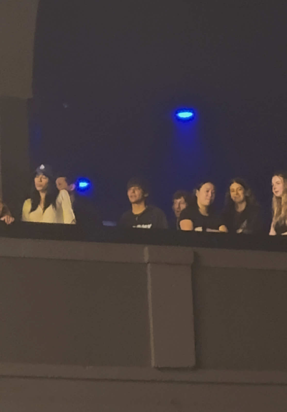 Louis supporting his brother tonight 🥹♥️ #zayn #lan2 #louistomlinson #zaynmalik #stairwaytotheskytour #losangeles #fyp #1D #onedirection #zouis 