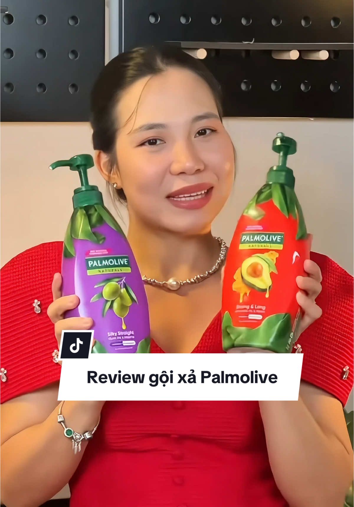 Đây là những chai dầu gội xả nhà Palmolive mà tui cực kì mê, giá bình dân nhưng thơm, tóc sạch gàu, giảm rụng và mượt mà #chuyennhasotaheo #xuhuong #viral #trending #reviewgoixa #palmolive #palmolivevietnam #daugoipalmolive #reviewlamdep #chamsoctoc @Giadinhsotaheo 