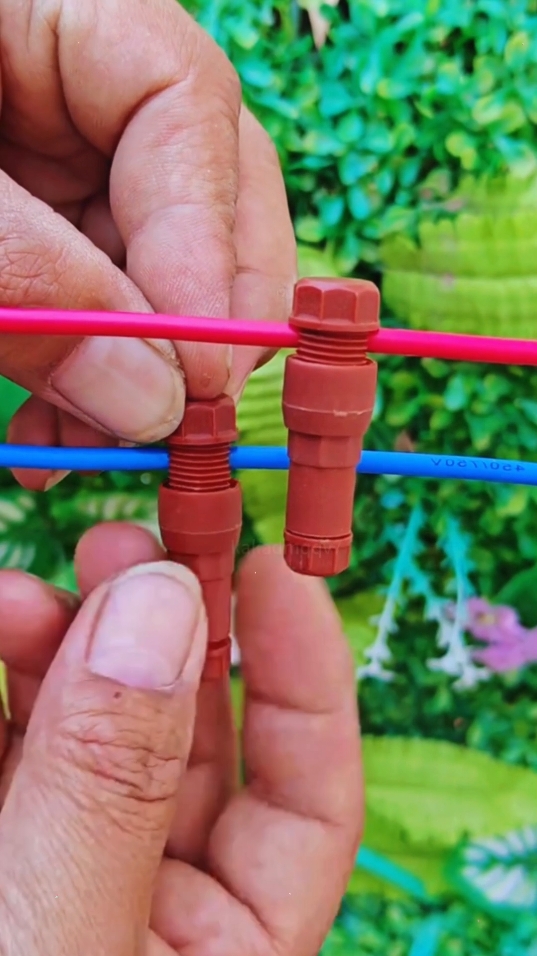 Branching Joint Low Voltage Fast lock Piercing Connector With Piercing Type Waterproof Electrical Cable Connector Wire Waterproof Crimp Landscape Lights#New thimble connector # non-stripping terminal # wiring tips # hardware tools #fyp #foryou #tiktokshop #goodthing 