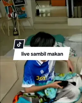 emang gaboleh ya yukk makan sambil live?🤭 . @tierison @Yukatheo @Garry Ang .  #marapthonseason2 #MARAPTHON2 #ybrap #tierison #gerryang #Lyuka #A4ACLAN #WEAREA4CLAN #fyp #fypシ 