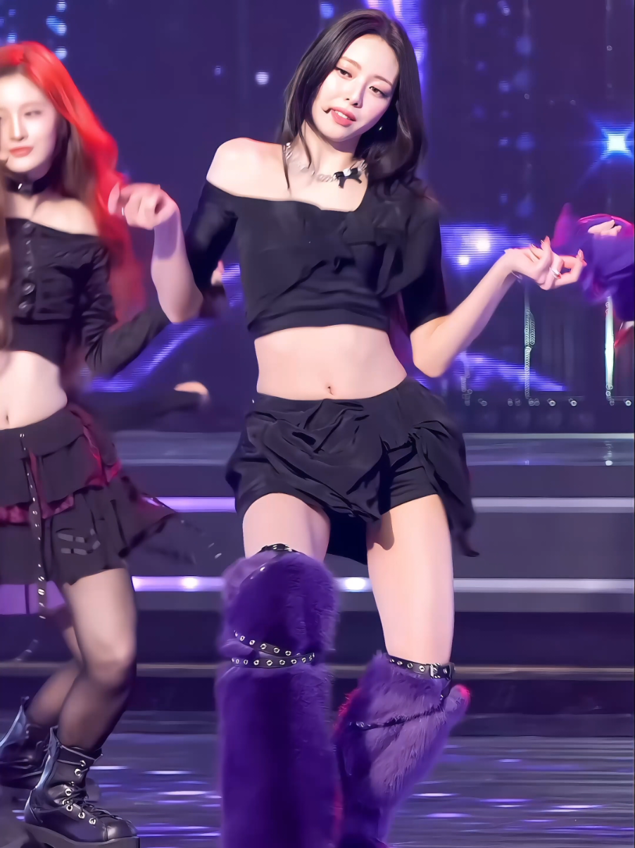 Yuna X Karina X Sullyoon -  Pocket Locket (Cover) #yuna #itzy #sullyoon #karina #pocketlocket #fancam #mbc #stage #kpop #luvsaely 