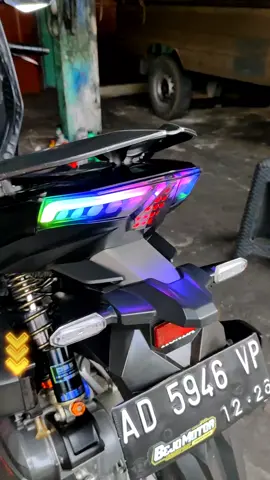 Siapa sangka Stoplamp Sekeren ini Cuma 200ribuan🔥Stoplamp RGB Vario 125/150 Led New👆 #vario #variomodifikasi #varionistyindonesia #varioproper 