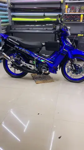 Tak apa bukan motor idaman cewek yg penting idaman bapak bapak 😁#fizr #biru #fypage 