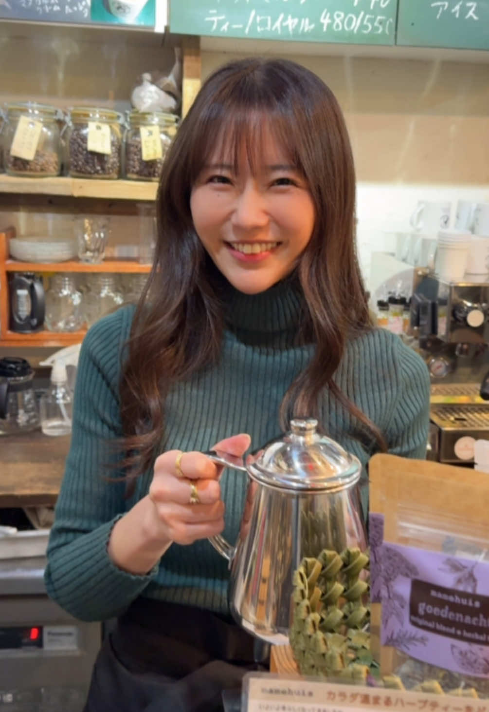 働いたら通ってくれます☕️？ #俺達のあざす 撮影