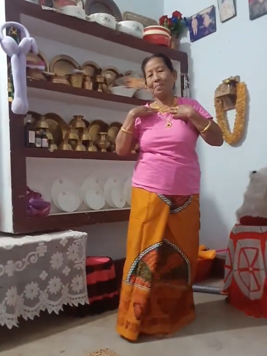 #Mom❤️ #trending #viral #viralvideo #fyp #fypviral #foryourpage #tiktoknepal @GURUNG@N🧏🏻 @Rejina Gurung635 