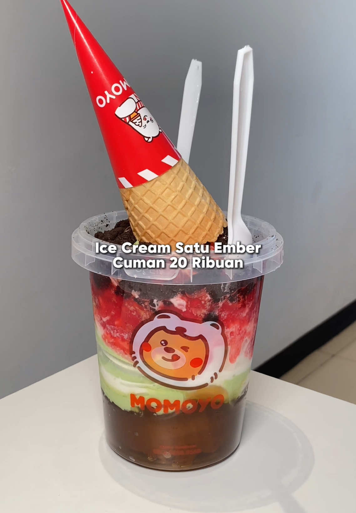 Wajib cobain promo momoyo 1 ember yang satu ini bisa kalian beli di seluruh outler momoyo terdekat kalian #placetogo #kulinerbandung #serunyakuliner #momoyoicecream #momoyoindonesia #momoyojumbo #TTPetualangNewbie 