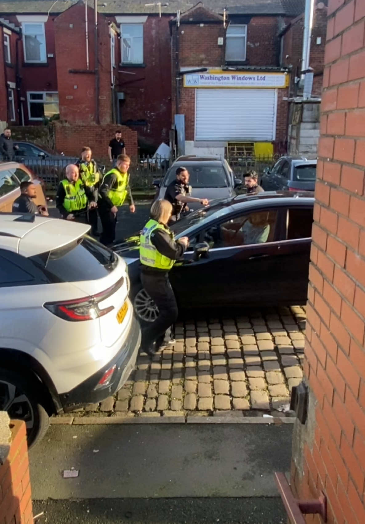 How many 👮 to open a door #policechase #police #viralvideos #fyp #bolton #explore 