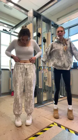 MISMATCH #OOTD #viral #fyp #outfit #outfitideas #basic 