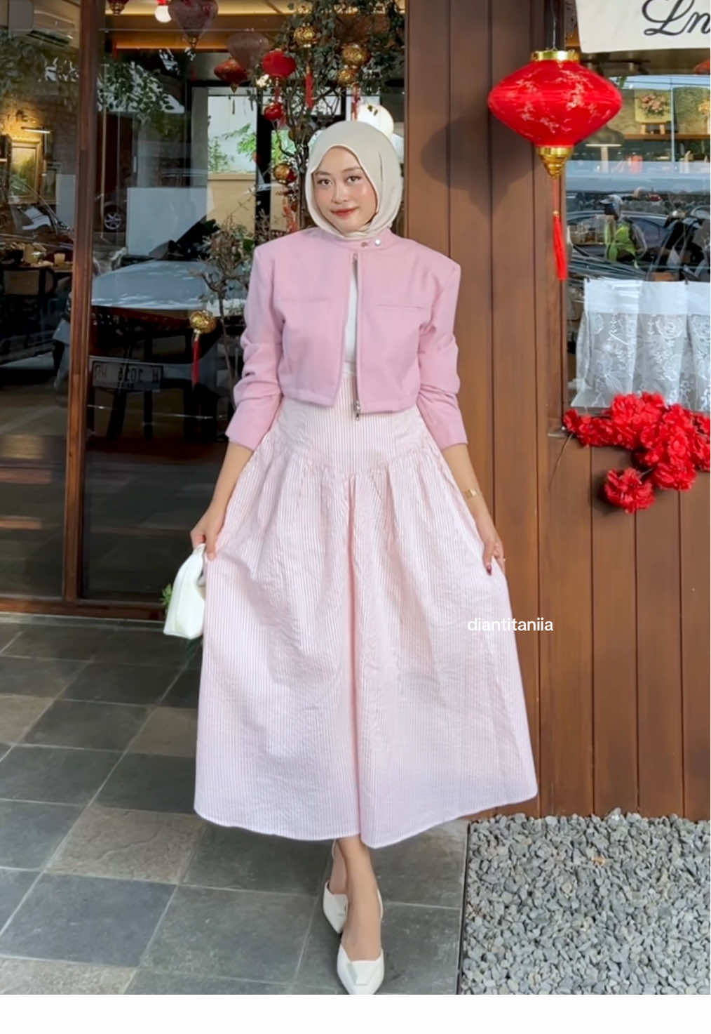 Membalas @dianti ❀ done yaa ada dikeranjang💗💌 #outfitideas #ootdfashion #ootdhijab 