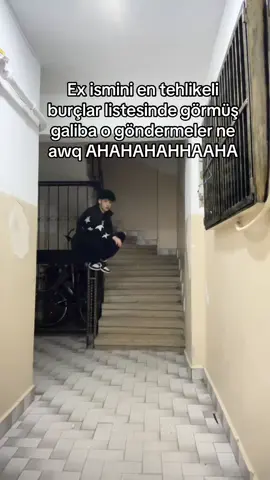 Dustum eski askim kaldırırmısın yerden QŞSHQŞSHQŞSHQLSJAKS