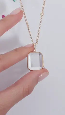 💖✨ A pink sapphire heart for love, a 'Miss' script for self-expression. Celebrating connection, intimacy, and the little charms that say it all.   #IntoMeSee #LoquetLondon #ValentinesGifts #ジュエリー #ネックレス #ロンドン #イギリス #珠寶 #珠寶首飾 #項鍊 #倫敦 #珠宝 #珠宝首饰 #伦敦 #주얼리 #목걸이 