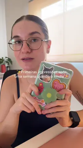 EDIT: Quem quiser o link do grupo é só me mandar DM! Primeiras impressões após uma semana usando o kindle ✨💖 #CapCut #kindle #amazon #BookTok #fypppppppppppppppp 