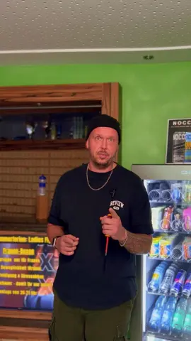 Mit Auftakt zur neuen Aktion mit Nils: Jeden Samstag kostenlos die Wellnesslandschaft nutzen wenn ihr vorab Racketsport gespielt habt - und für alle, die sich fragen wie man einen Saunaofen repariert: Gebt uns bitte auch Bescheid!  #dortmund #Fitness #Sauna #racket #Badminton #Squash #Tischtennis #ruhrpott #viral