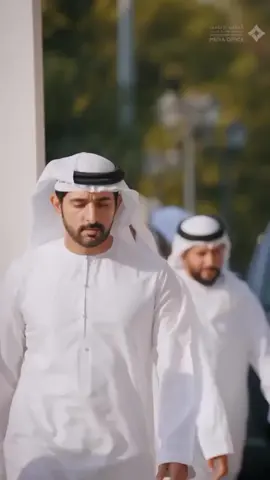 سمو الشيخ هزاع بن زايد آل نهيان ممثل الحاكم  في منطقة العين: التقيت أخي سمو الشيخ حمدان بن محمد بن راشد آل مكتوم في قصر المقام بالعين، حيث تبادلنا الأحاديث الودية وبحثنا عدداً من شؤون الوطن والمواطنين والتي تظل في قمة أولويات القيادة الحكيمة ومتابعتها الحثيثة. #هزاع_بن_زايد_آل_نهيان #الامارات_العربية_المتحده🇦🇪 #فزاع#حمدان_بن_محمد_بن_راشد_ال_مكتوم 