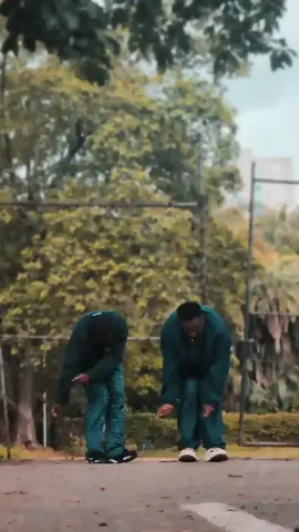 2 SUGAR😍🔥#trendingvideo #viral_video #zimdancers🇿🇼 #dancechallenge #dancer #ayrastarr #wizkid  Dc: 🙋‍♂️& @in.em.dna  🎶: @AyraStarr⭐️  ft @Wizkid #CapCut 