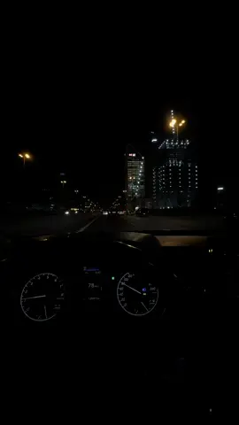 فمان الله ياغلى من بنى في قلبي المسكين#اكسبلور #شيلات #الرياض #مسافر #capcutvelocity #capcutamor #explore 