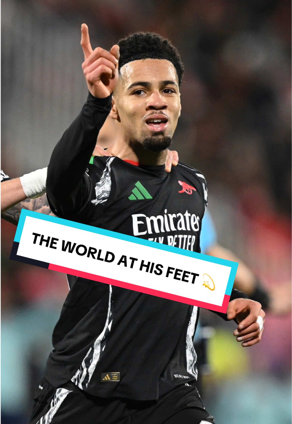 The world at his feet 💫 #Arsenal #AFC #ArsenalFC #Goal #UCL #Nwaneri 