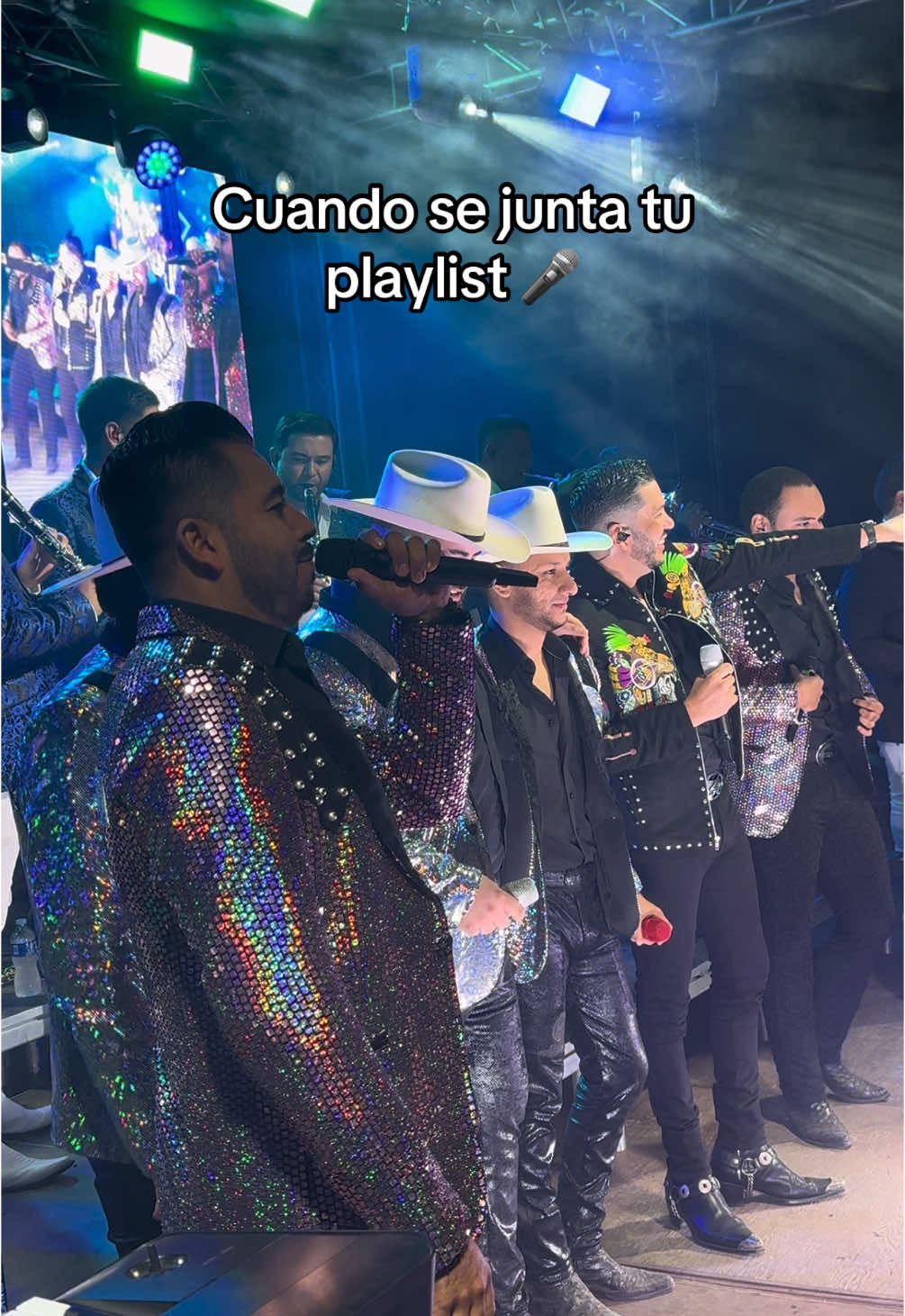 Tanto talento en un solo escenario 😮‍💨@Banda Corona Del Rey @Banda Renovación @Luis Angel 