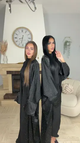 Kimono strass disponible sur Doniaelegance.com || -10% avec le code TIKTOK 💕 #OOTD #pt #trend #fy #fyp #prtoi #prtoii 