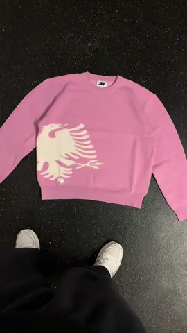 🇦🇱 SWEATER  #blokk3 #fyp #albania #pink #fashiontiktok #foryou 