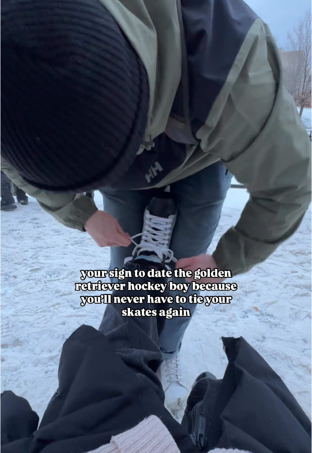 in my hockey romance era #hockeyromancebooks #hockeytiktok #skating #romancebooktok 