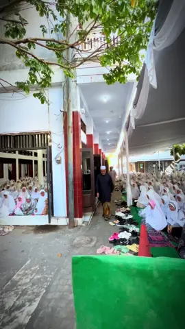 Semoga beliau senantiasa diberikan kesehatan. Aminn #dawuh #khmutawakkilalallah #pengasuhpondokpesantrenzainulhasan #genggong #probolinggo 