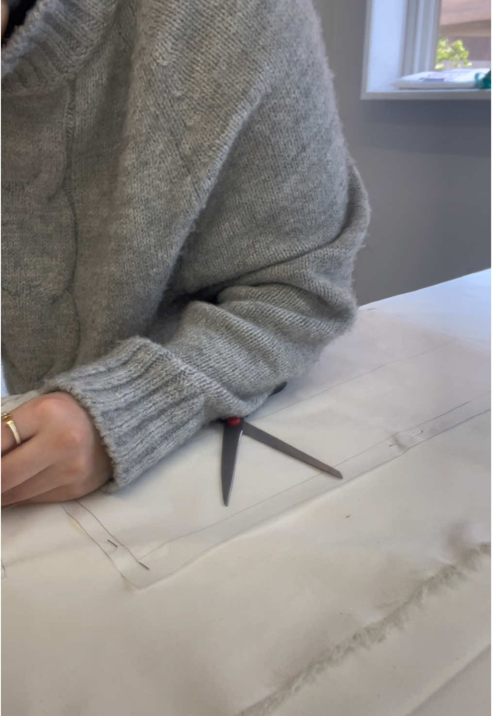 🧵🪡 #fashionschool #fashionstudent #fashion #egyptfashion #cairodesigndistrict #fashiondesigner #egypt #cairo #patternmaking