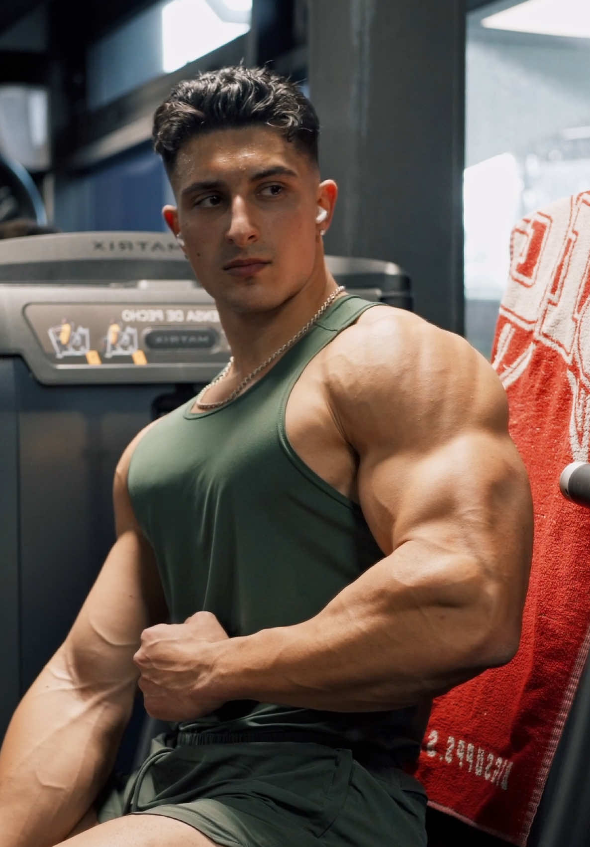 Te diré lo que quiero: vivir en un eterno bombeo de pecho 🙏🏼 @VQ FIT 