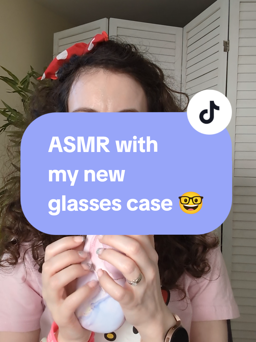 I'm in love with my new glasses case so I had to do some ASMR with it 💜 #calmaliasmr #asmr #asmrsounds #asmrvideo #asmrtiktoks #englishaccentasmr #britishaccentasmr #asmrtapping 