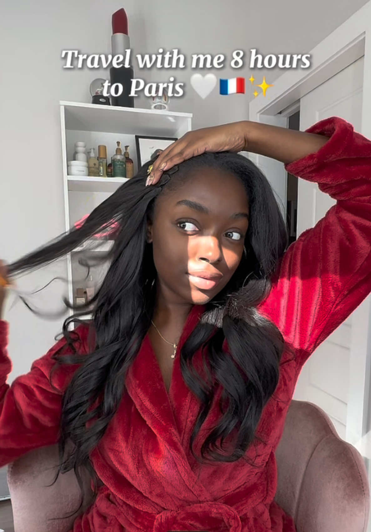 First time in Paris, and it already feels like a dream! 🤍🇫🇷 From first-class luxury to a stunning hotel welcome from @@loréal paris usa , ending the night under the Eiffel Tower—pinch me! 🥹 #blackgirlmakeup #paristravel #loreal #brandtrip 