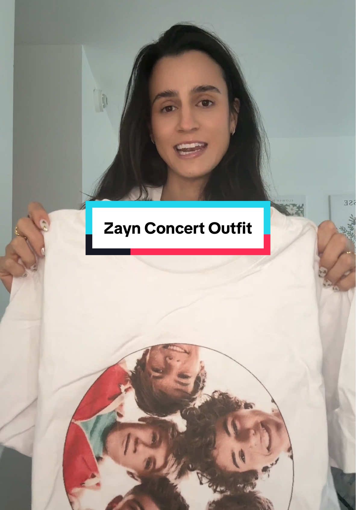 Which shirt should I wear? #zayn #stairwaytotheskytour #zaynlosangeles #shrineexpohall #onedirection #zouis 