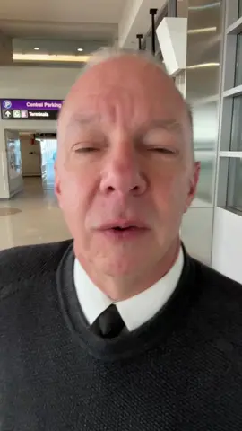 When Do Pilots Start Descending? Discover the Truth! Ever wondered when pilots initiate their descent? Typically, it’s around 25 to 30 minutes from your destination, roughly 220 miles out. Join Captain Steve as he breaks down this fascinating aspect of flying! Stay tuned for more insights. #AviationFacts #PilotLife #CommercialFlight #FlightDescend #AirlineTravel #CaptainSteve #AviationCommunity #FlyingTips #TravelSavvy #AirTrafficControl