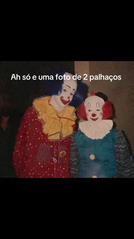 Gente não pesquisem SÉRIO, não consegui dormir depois disso.#terror #clown #palhaço #macabro #creepytok 