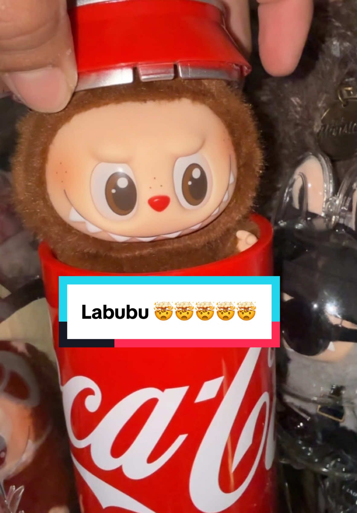 To much drip 😬🔥 #labubu #labubuthemonsters #labubumacarons #labubuhaveaseat #chaka #viral #trending #sonnyangel #zimomo #zimomothemonsters #fy #fyp #fyppppppppppppppppppppppp 