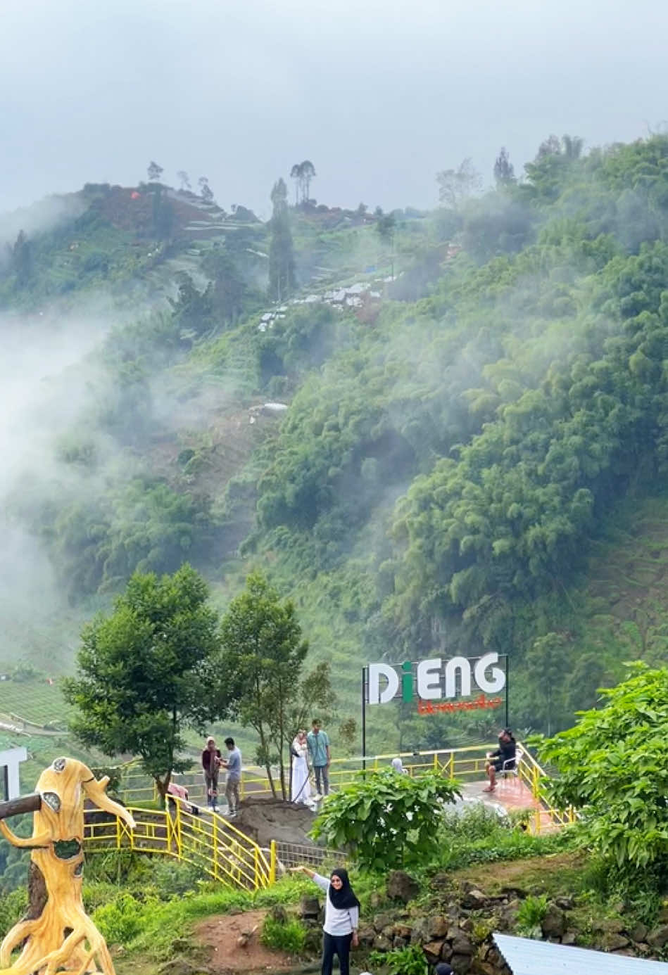 indahnya ciptaanmu😍 #fyp #fypシ゚viral #fypシ #dieng #wonosobo #diengwonosobo #diengtrip #dienghits #diengtour #datarantinggidieng #exploredieng #wonosobozone #wonosobohitz #jatenghits #jatenggayeng #jawapride #pesonaindonesia #wisataviral 