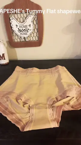 #shapewear #bodysuit #underwear #pant #shapeshe #tiktokshopfinds #fyp #tiktoker #fy #trending #viraltiktok #TikTokShop #fypシ #foryoupage #tiktokmademebuyit #viralvideo#titok 