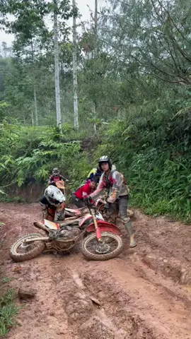 walahhh#crf150l #trailadventureindonesia #fypシ 
