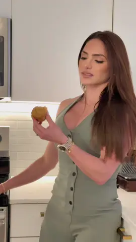 Protein Cupcakes 🧁 😬 #TanethFit 