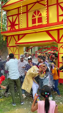 এত সুন্দর মেয়ের  লগে বিয়ে দিয়ে দেন।  সে তো ডেনজার মেন।#tiktok #tiktokviral #foryou #trendingvideo #bdtiktokofficial🇧🇩 #biye #vairalvideo #হবিগঞ্জের_পোলা 
