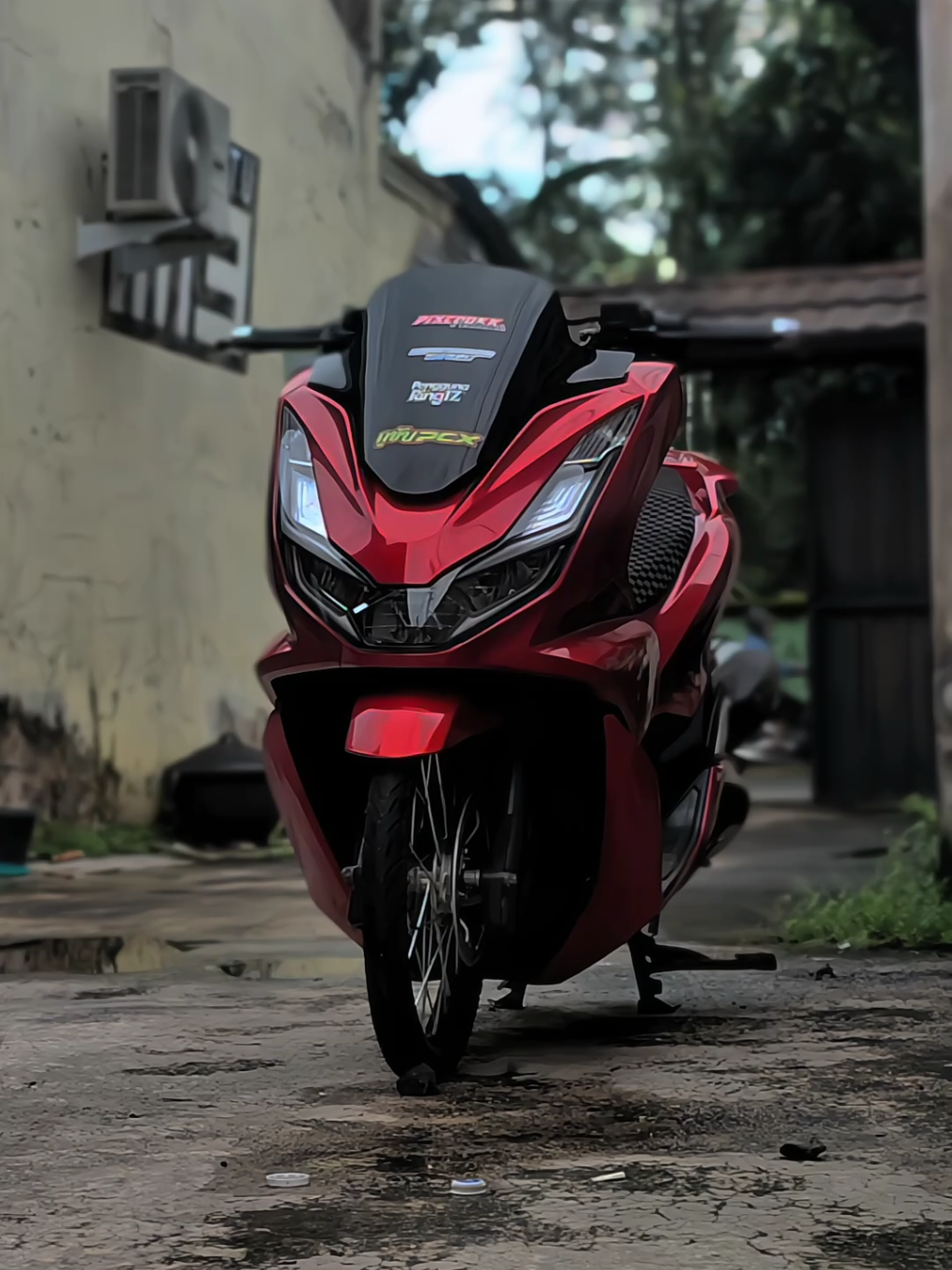 masih jadi misteri kenapa pcx ganteng banget😁🥰🥰🥰 .  .  .  .  .  .  .  .  .  .  .  .  .  .  .  .  .  .  .  .  .  .  .  .  .  .  .  .  .  .  .  ..  .  .  .  #pcx160 #pcx160ล้อ17แต่งสวย #fypシ゚ #thailandstyle #pcx #penggunaring17 #fyp 