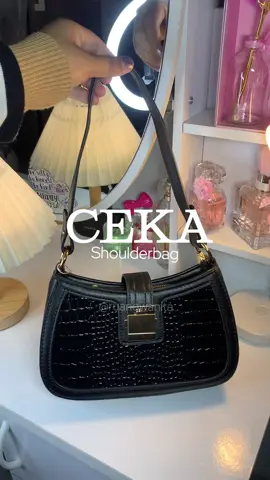 #taswanita #tascantik #shoulderbag #taskondangan 