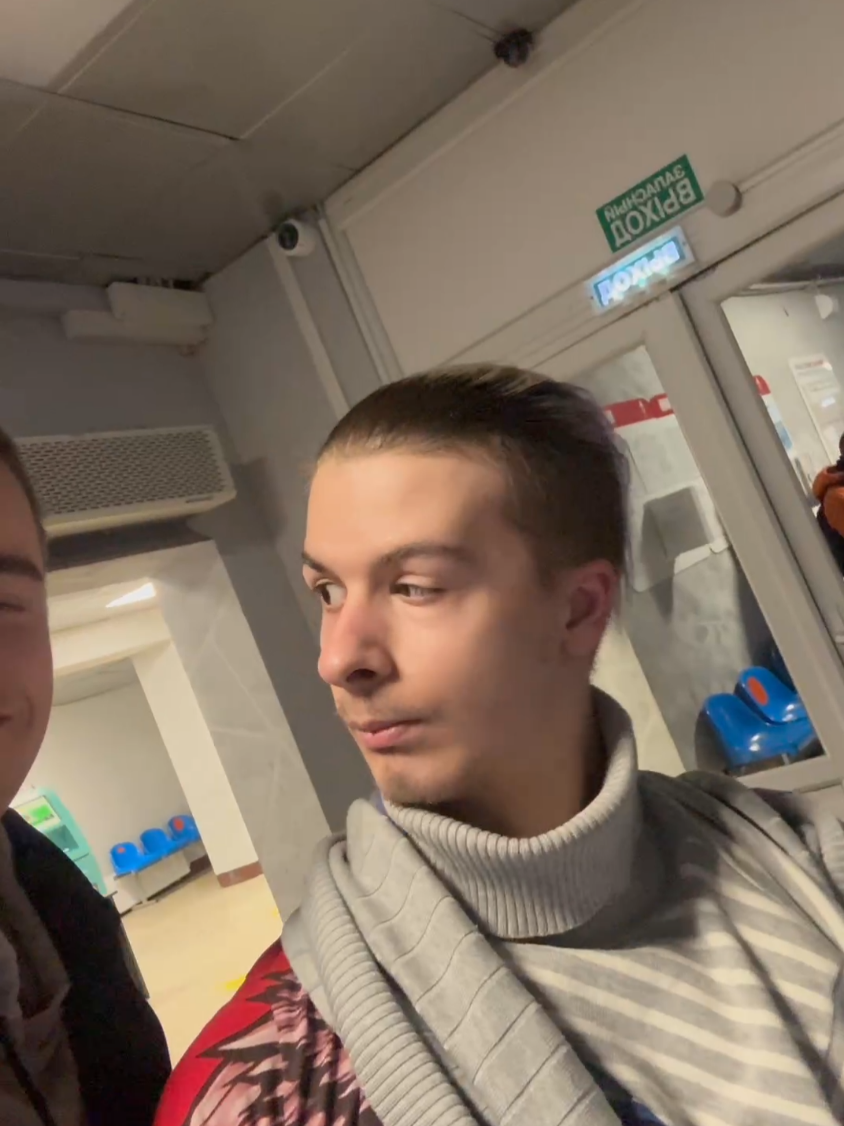 Встретили Ивана Золо в бассейне)#иванзоло #рек #золо 